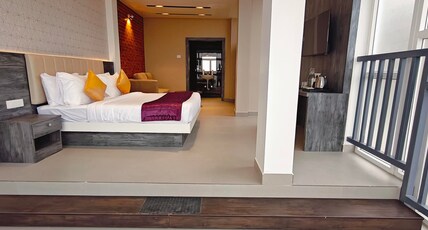 Casa Mila Room Type - Madrid Suite With Hillview