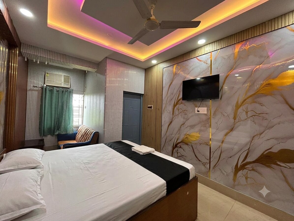 Ankita Guest House - Tap to explore photos