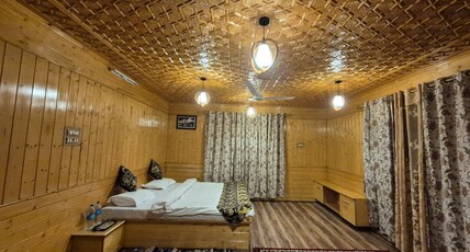 Ninive  Nature, Nurture & Nirvana of the Wild Room Type - Heavenly Mahadev Hill View Suite