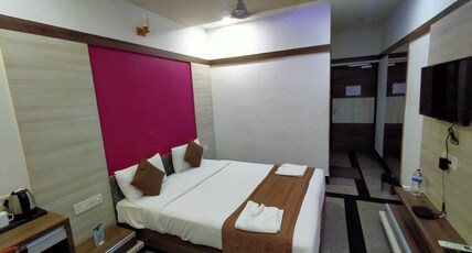 Hotel Samrat Room Type - Deluxe Double Bed Ac Room