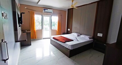 Hotel Quality Boarding and Lodging Room Type - Deluxe Double AC