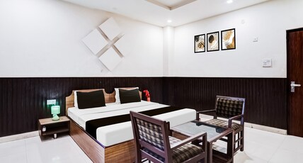 Collection O Civil Lines Rudrapur Formerly Corbett Inn Room Type - Premium