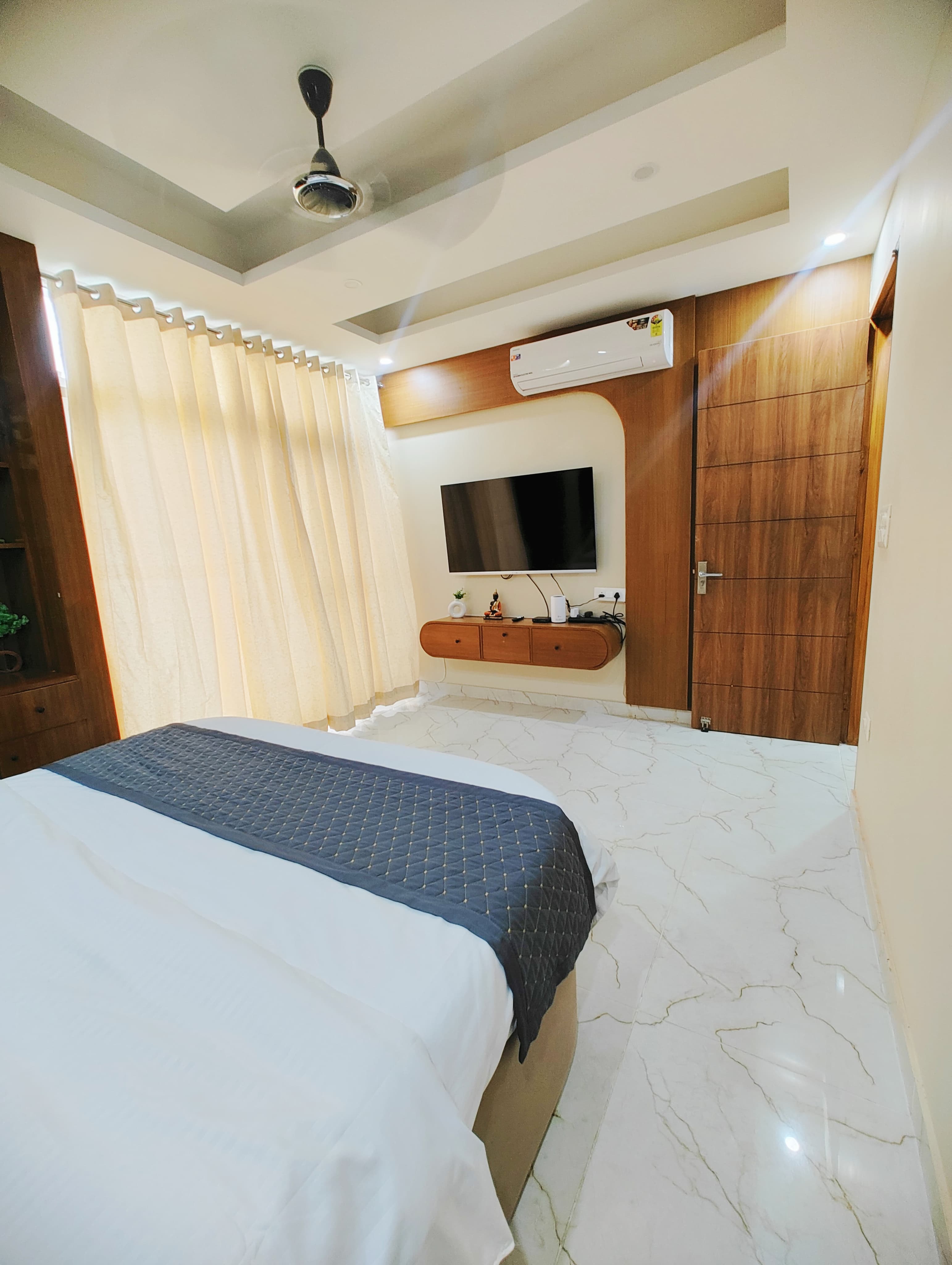 Flat In Dehradun Staarlit by 5th Season - Tap to explore photos