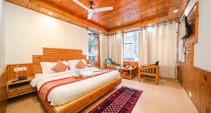 Veer Villa - Walking to Mall Road Room Type - Super Deluxe Room