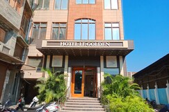 LE GOLDEN Hotel Marketed By KIWIANA