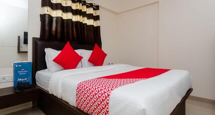 hotel cliff hanger Room Type - Deluxe Room