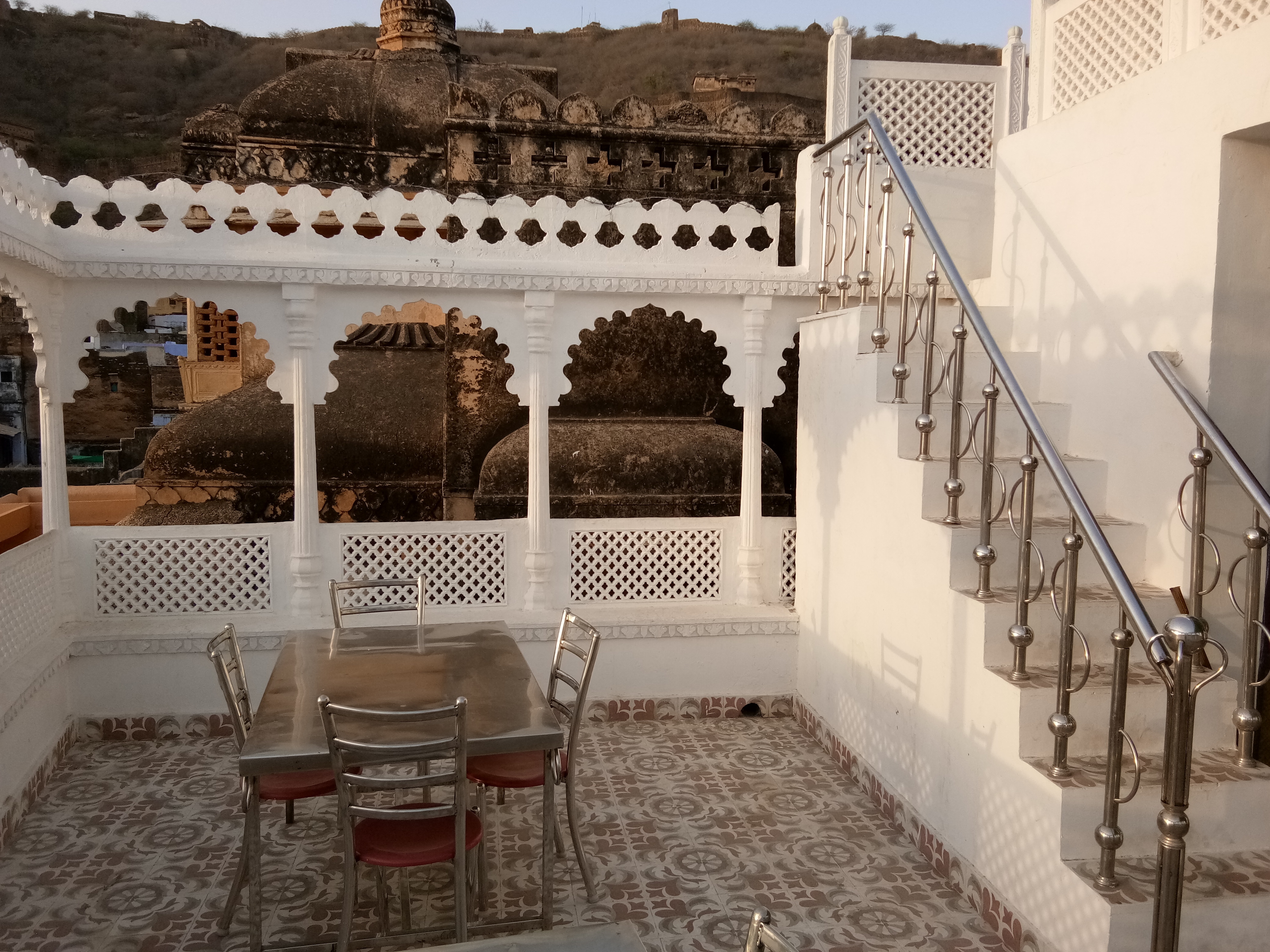 Hotel Taragarh Palace - Tap to explore photos