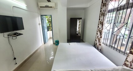 Solace Stay Beltola Room Type - AC Room With External Bathroom