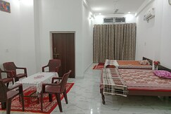 Laddo Gopal Home Stay