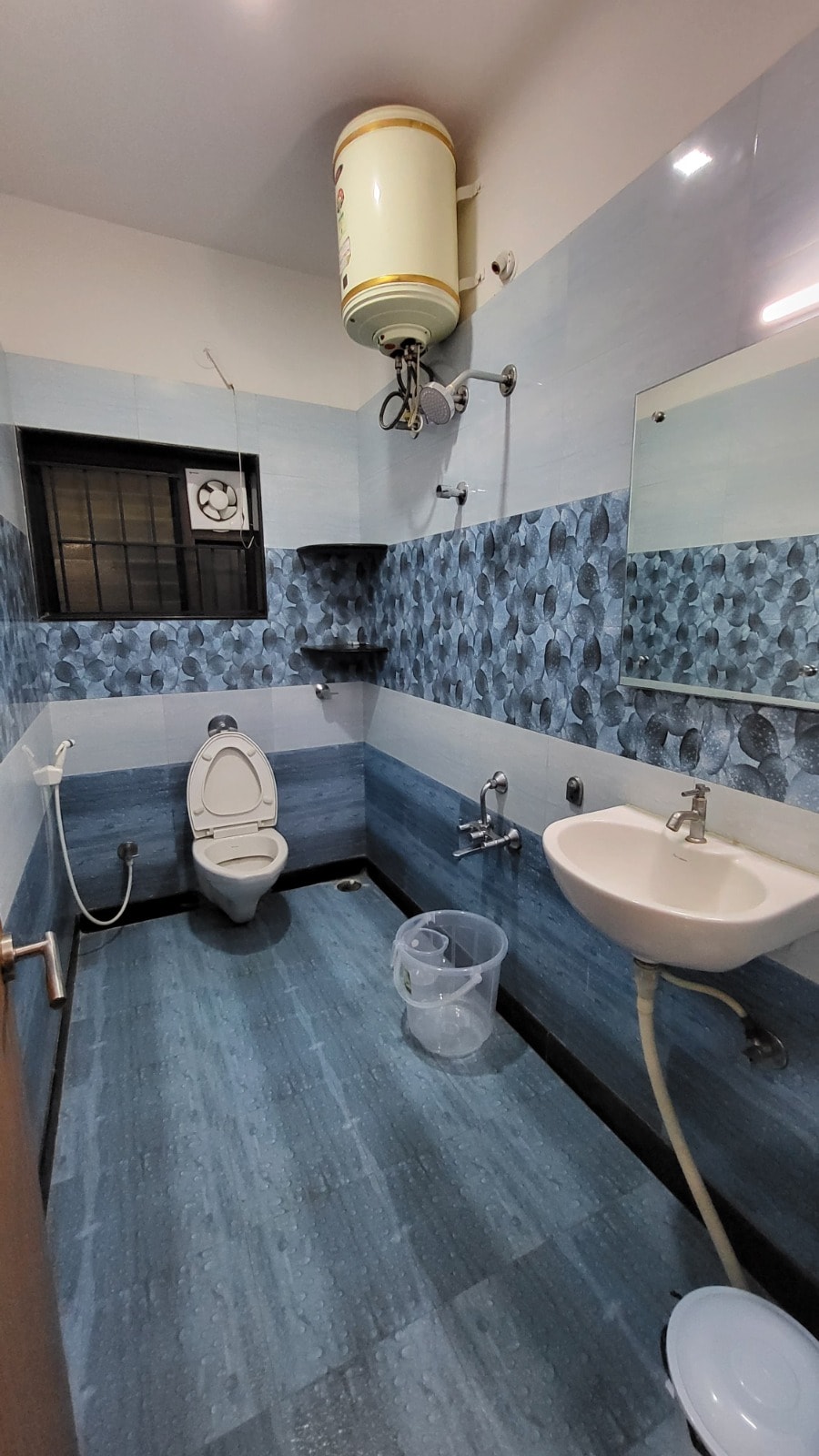Ashirwad Residency | Deluxe Rooms - Tap to explore photos