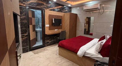 Oaktel Jagannath Dham Room Type - BRAJ VIEW PREMIER