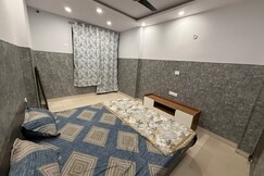 The Cozy Corner near Airport