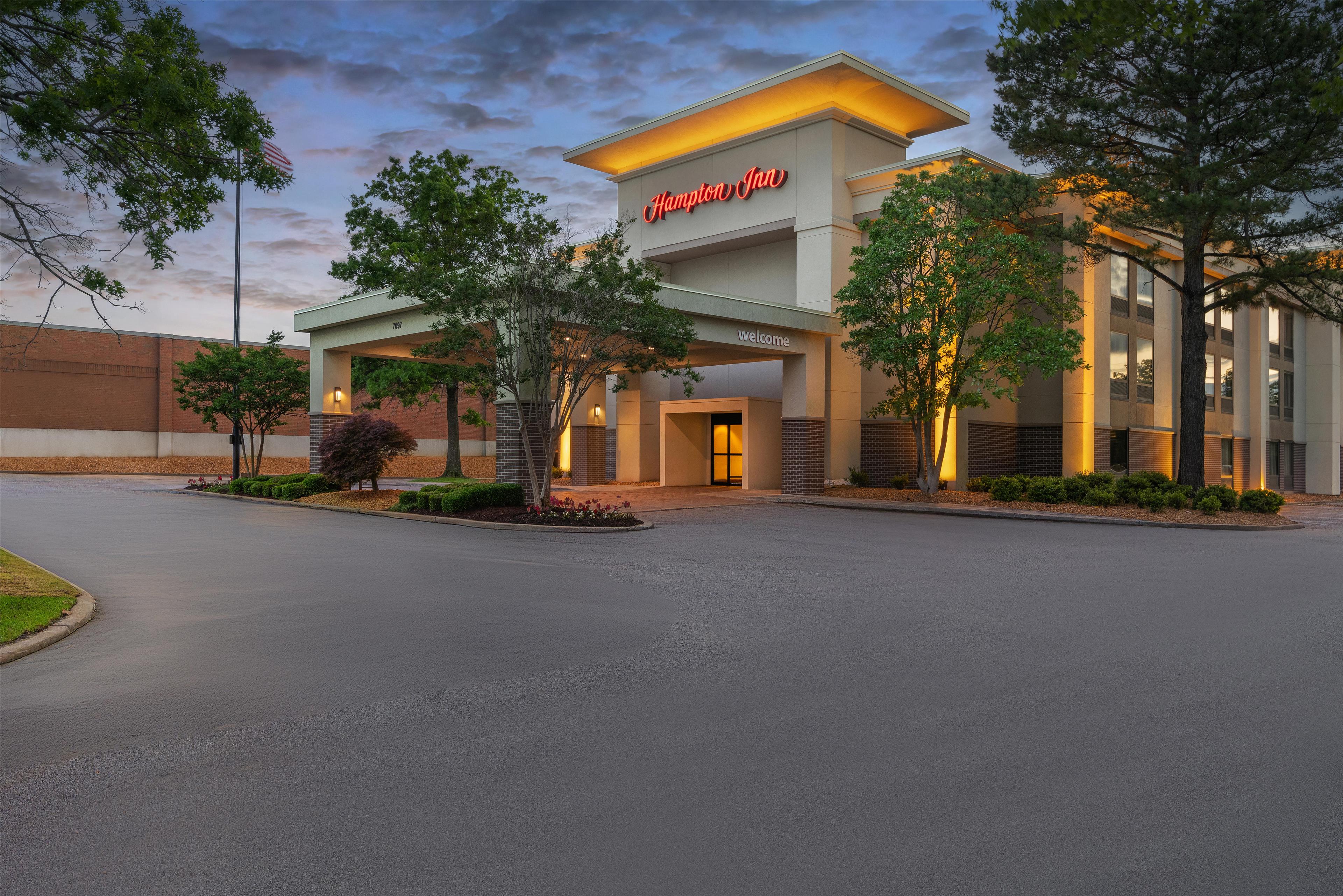 Hampton Inn Southaven - Tap to explore photos