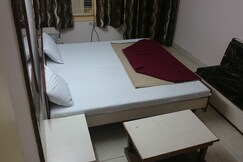 Hotel Sona Palace