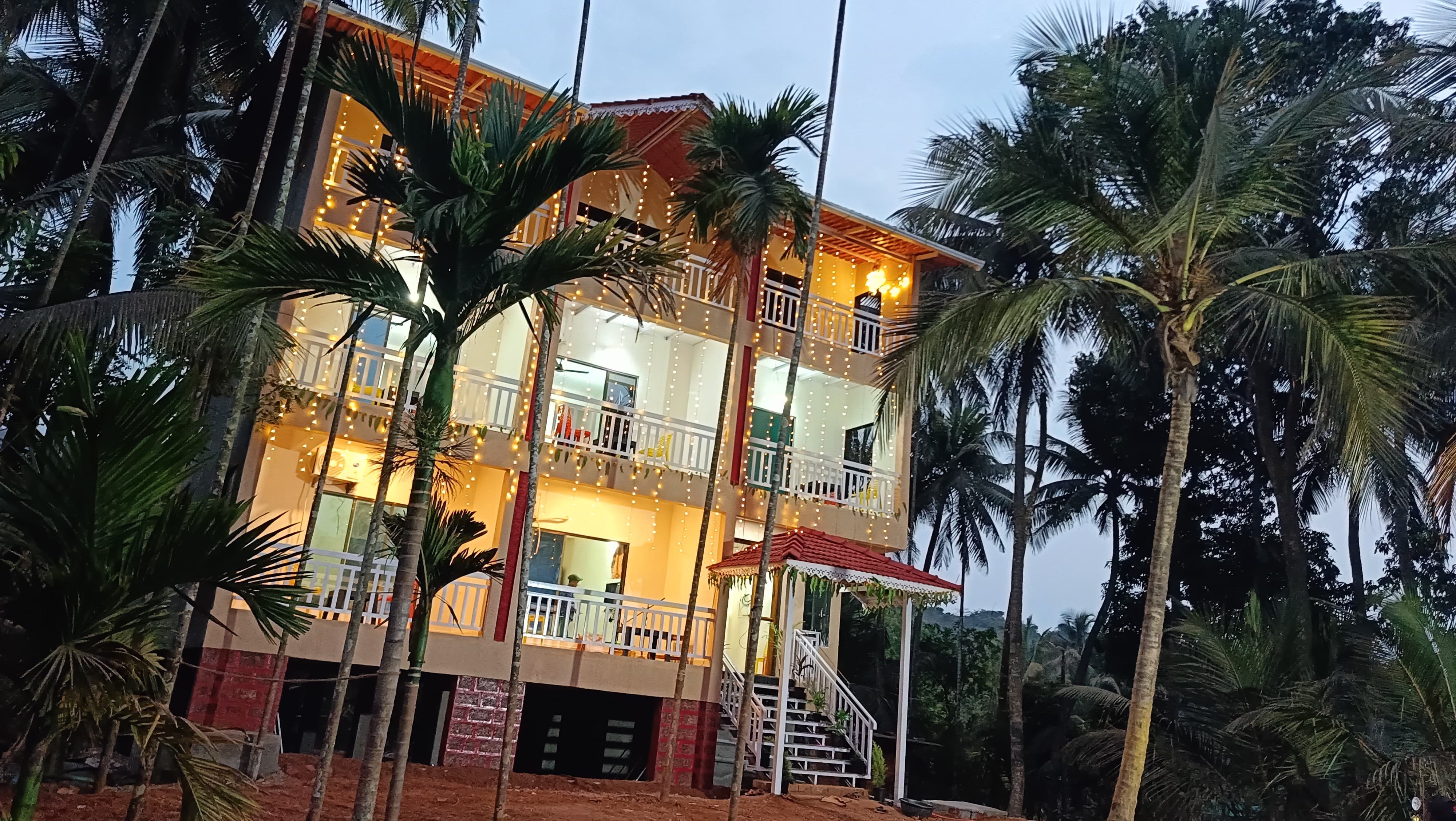 Kokan Inn - Tap to explore photos