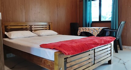 Vihar Dham Honnavar Room Type - Bedroom
