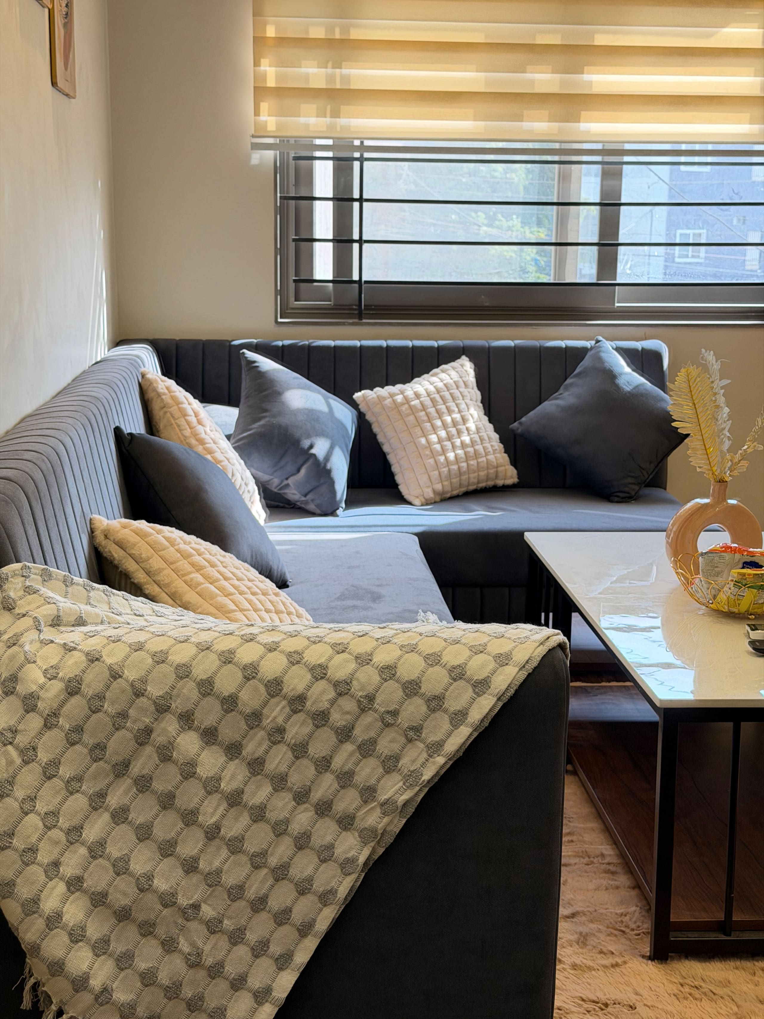 Luxury 1BHK Hotel Comfort Couple Friendly Wi Fi - Tap to explore photos