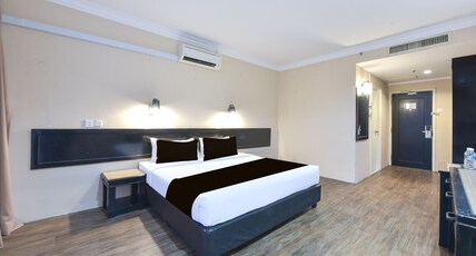 Sunday Malacca Formerly Tun Fatimah Room Type - Malaysia Deluxe Triple