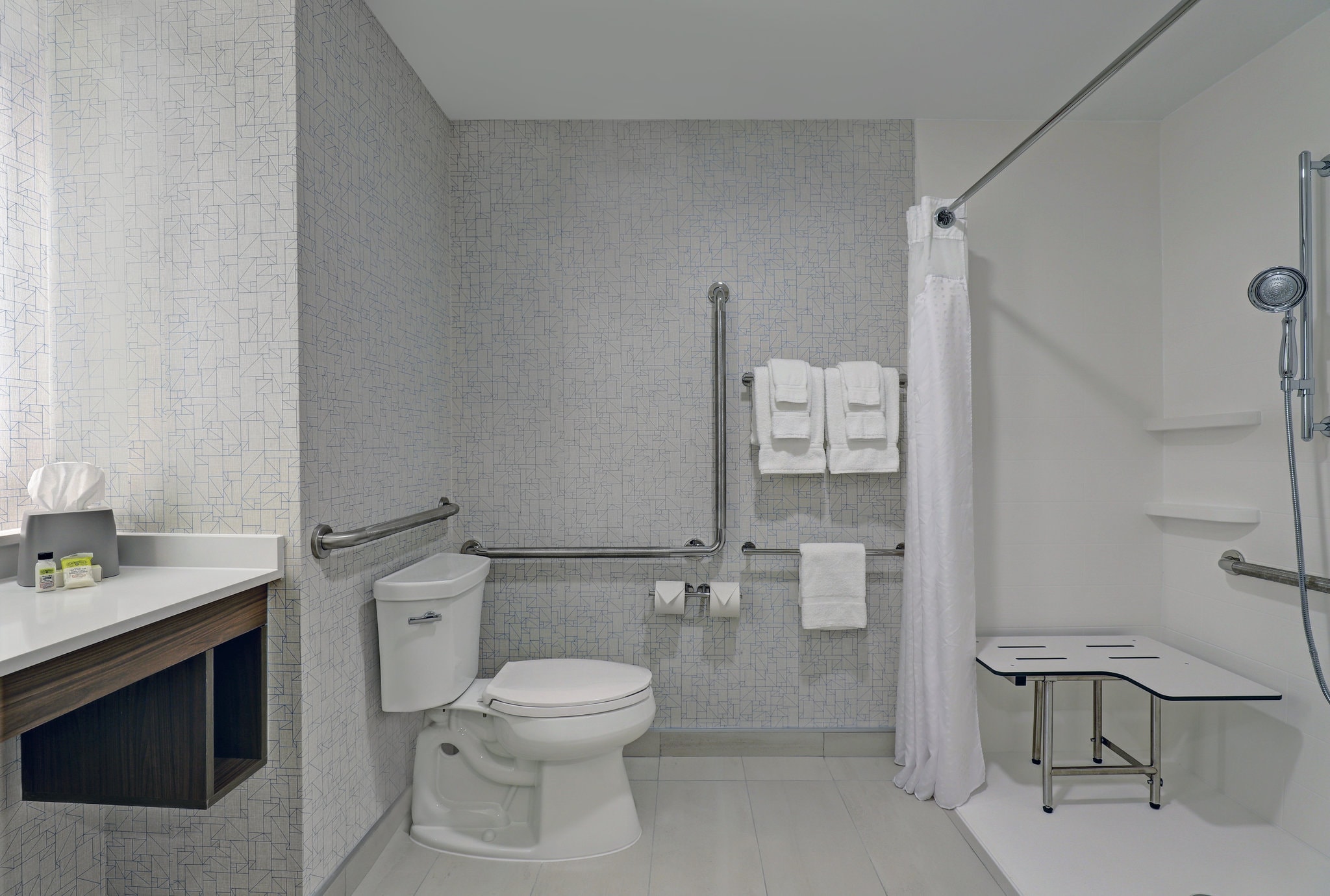 Holiday Inn Express & Suites PORT ELGIN - Tap to explore photos