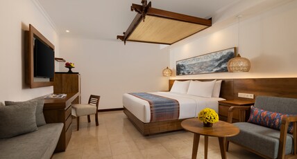Legian Beach Hotel Room Type - Deluxe Pool Villa Legian Beach Hotel Room Type - Deluxe Pool Villa