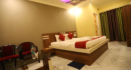 Hotel Avipsha Room Type - AC Deluxe  Room