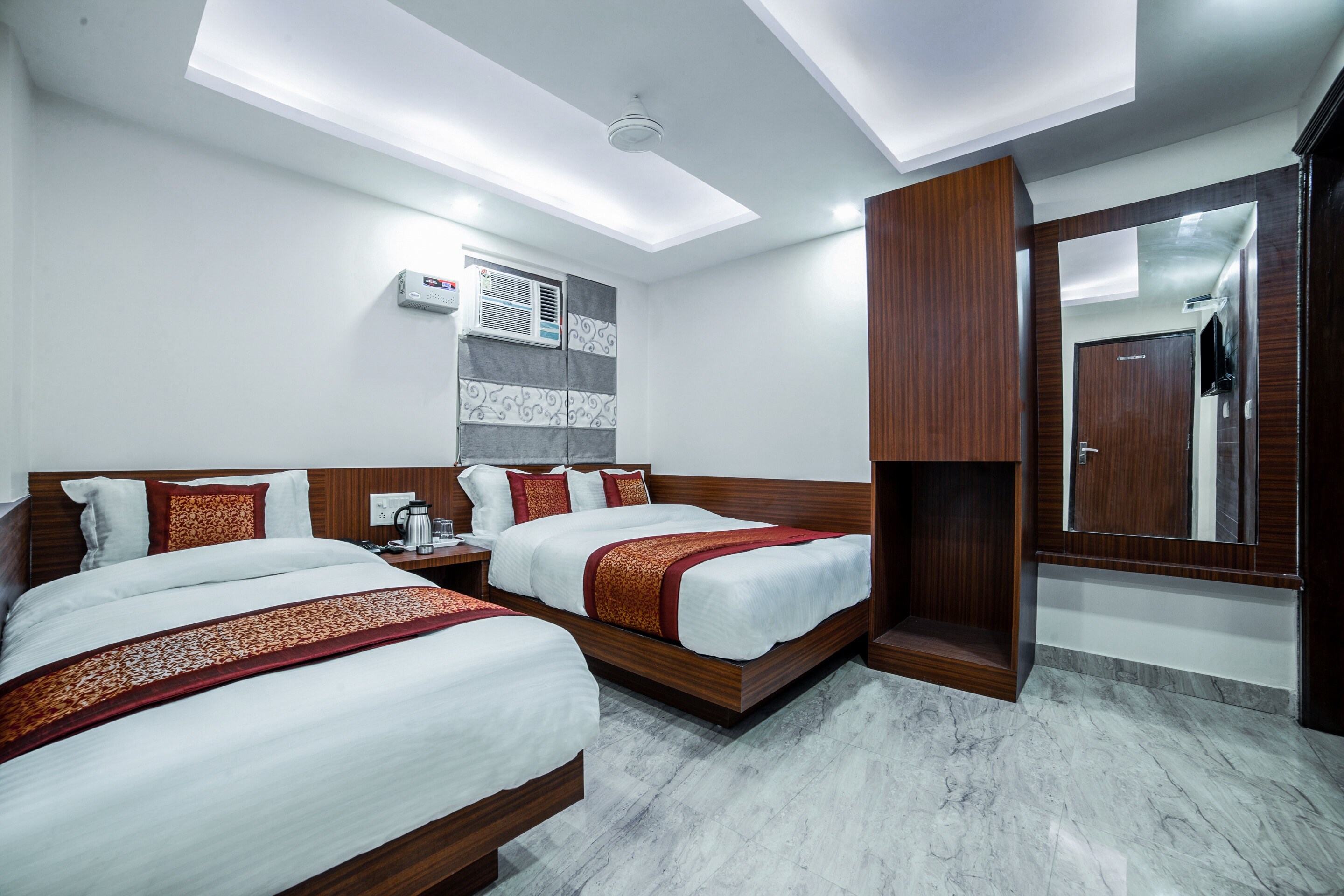 Hotel O Toto International - Tap to explore photos