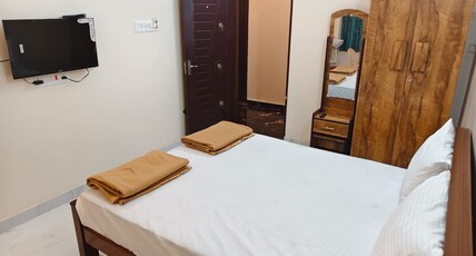 AalaGo Room Type - Deluxe Double Bed