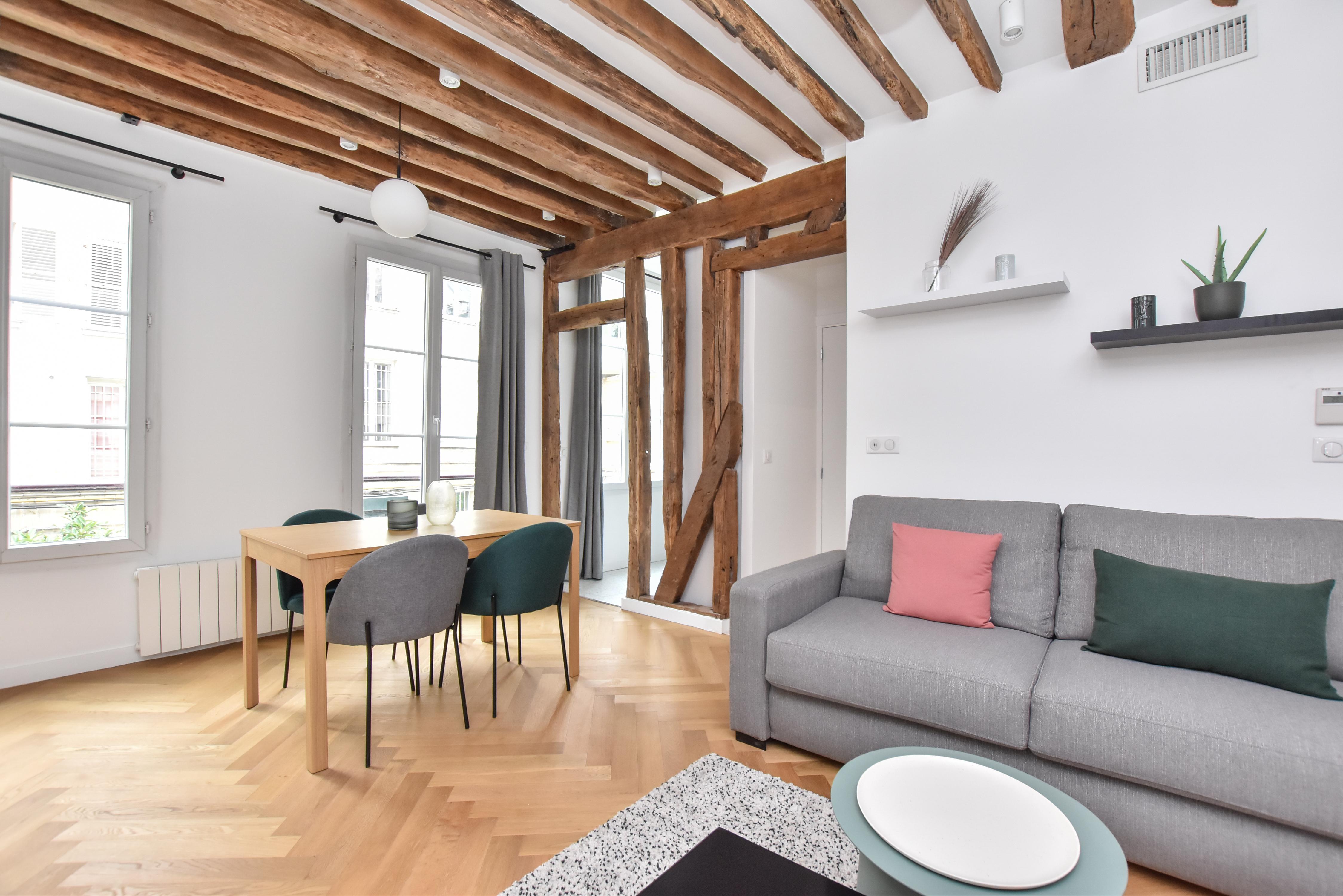 Authentic apartment 1BR 4P Republique - Tap to explore photos