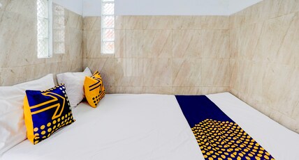 Hotel O Karman's Sari Homestay Syariah Room Type - SPOT ON NON AC double