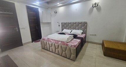 Castle Gold A Unit of Gold Room Huf Room Type - Superior Studio