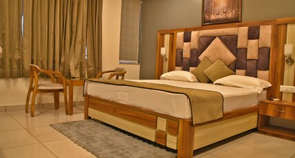Hotel US Tower Room Type - Super Deluxe Room