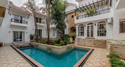 Sereno 3 BHK Spanish Condo with Jacuzzi Room Type - Sereno 3 BHK Spanish Condo with Jacuzi