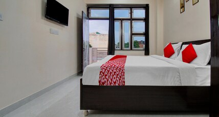 Hotel O Shree Shyam Palace Room Type - Classic