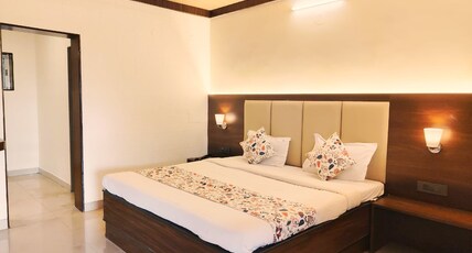 Hotel Apsara Room Type - Classic Couple Non AC Rooms