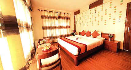 Royal kings Hotel Room Type - Double or Twin Room with Private Bathroom