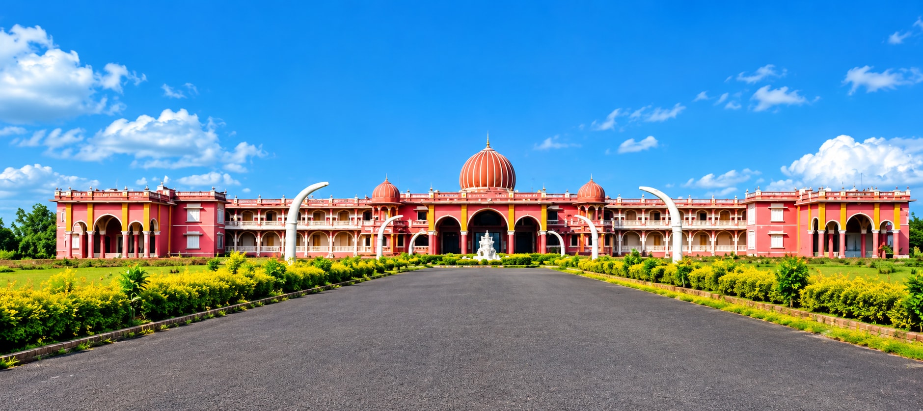 Shiv Sagar Palace - Tap to explore photos