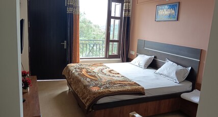 Peaks and pines homestay Room Type - Bedroom 2