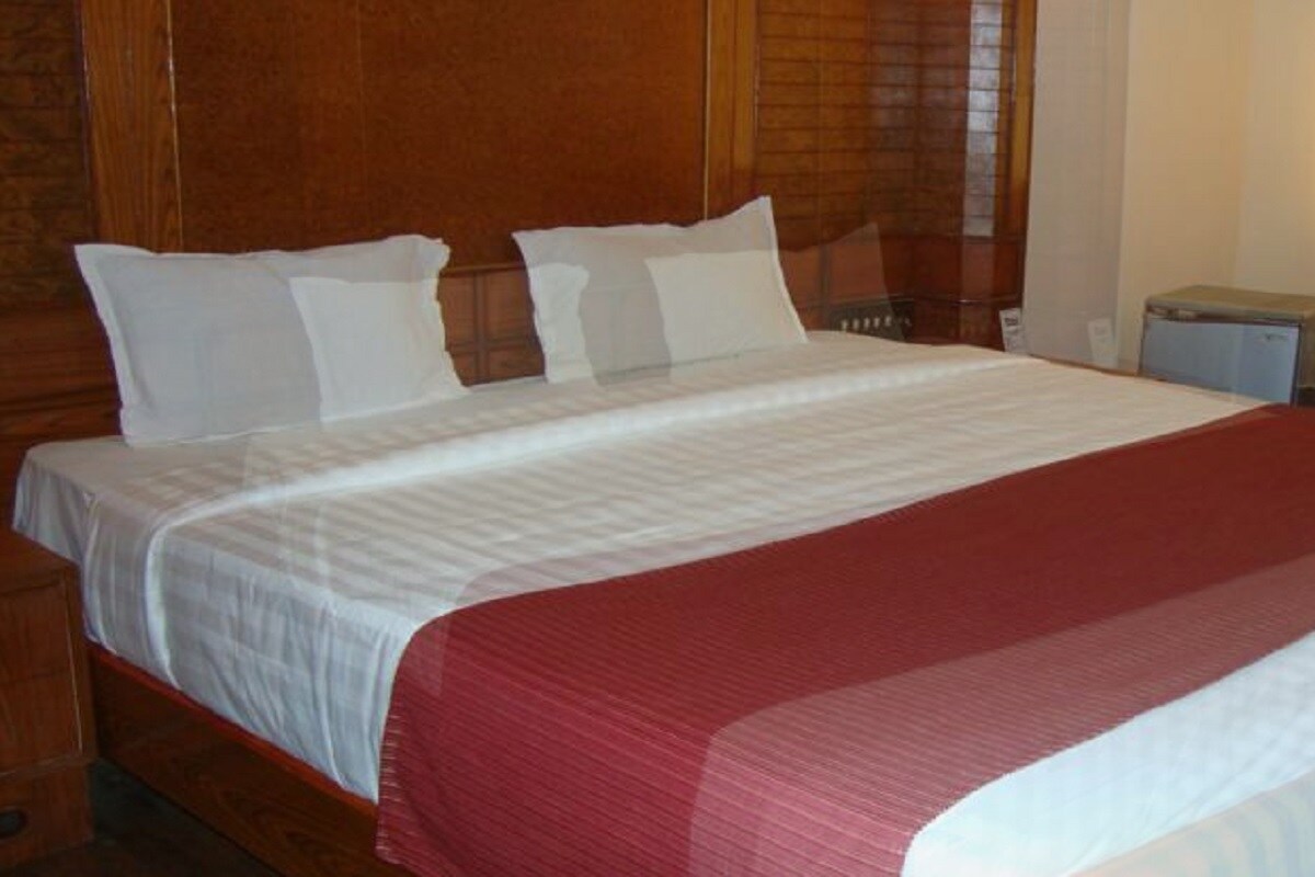 Hotel Ambarish Grand Residency by Divine View - Tap to explore photos