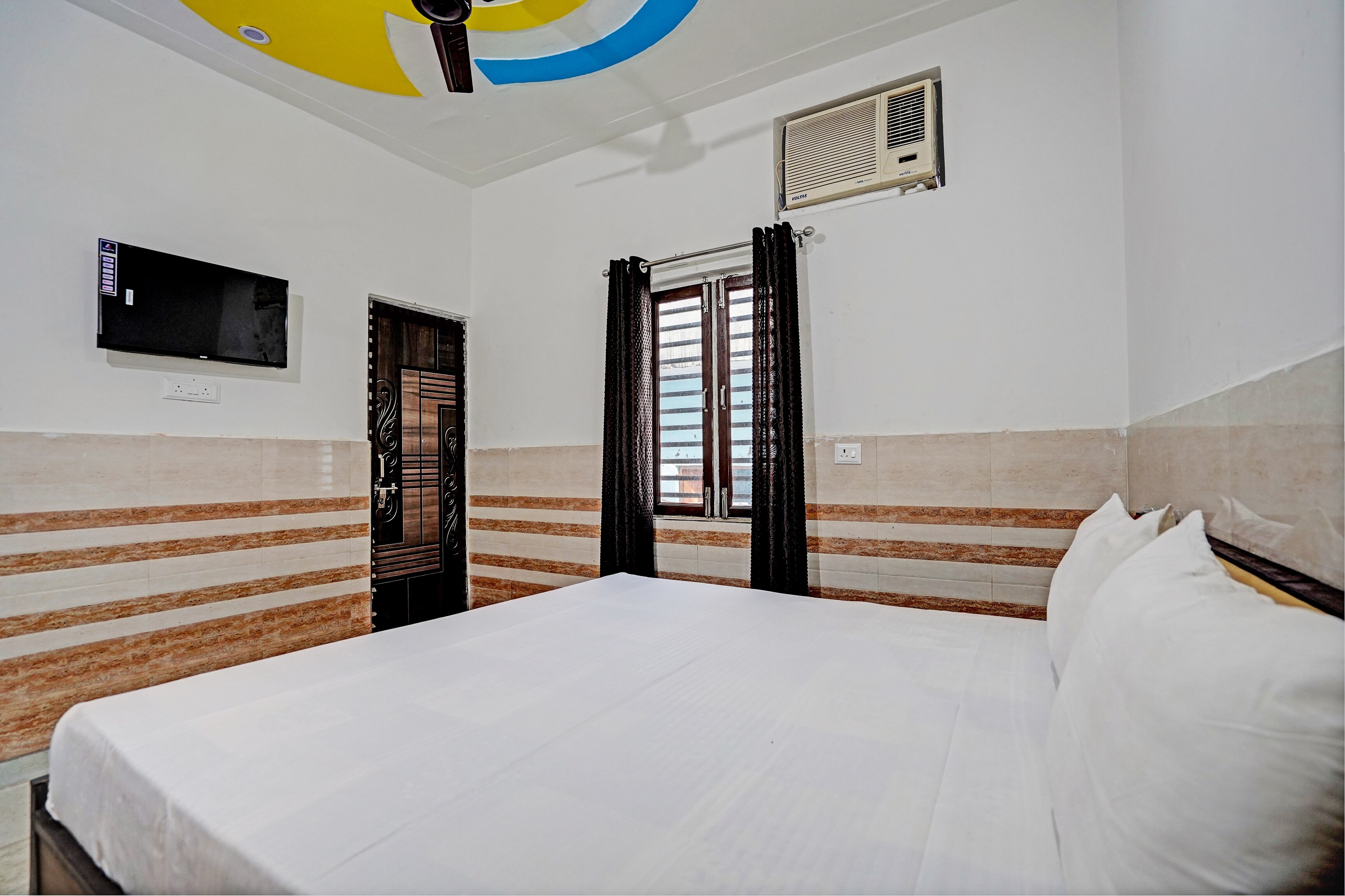 Hotel O Umang Hotel - Tap to explore photos