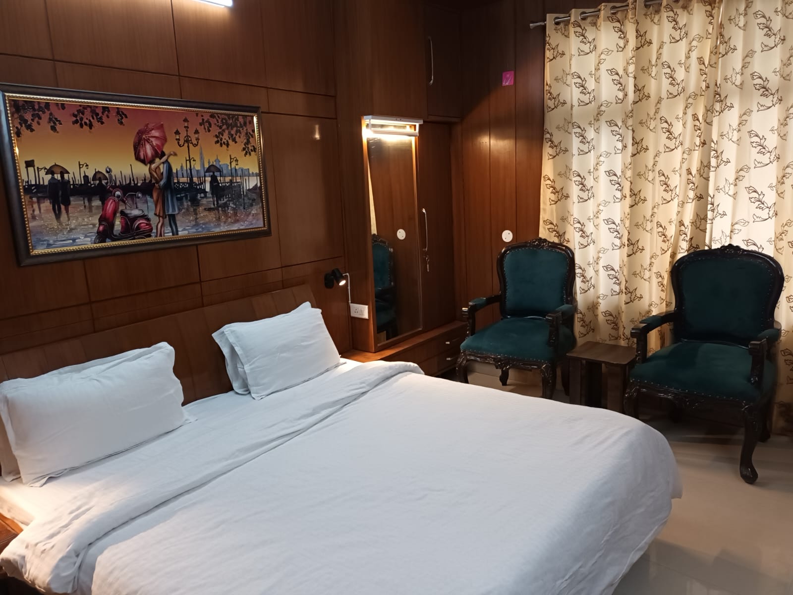 Bindra's Homestay (3BHK) - Tap to explore photos