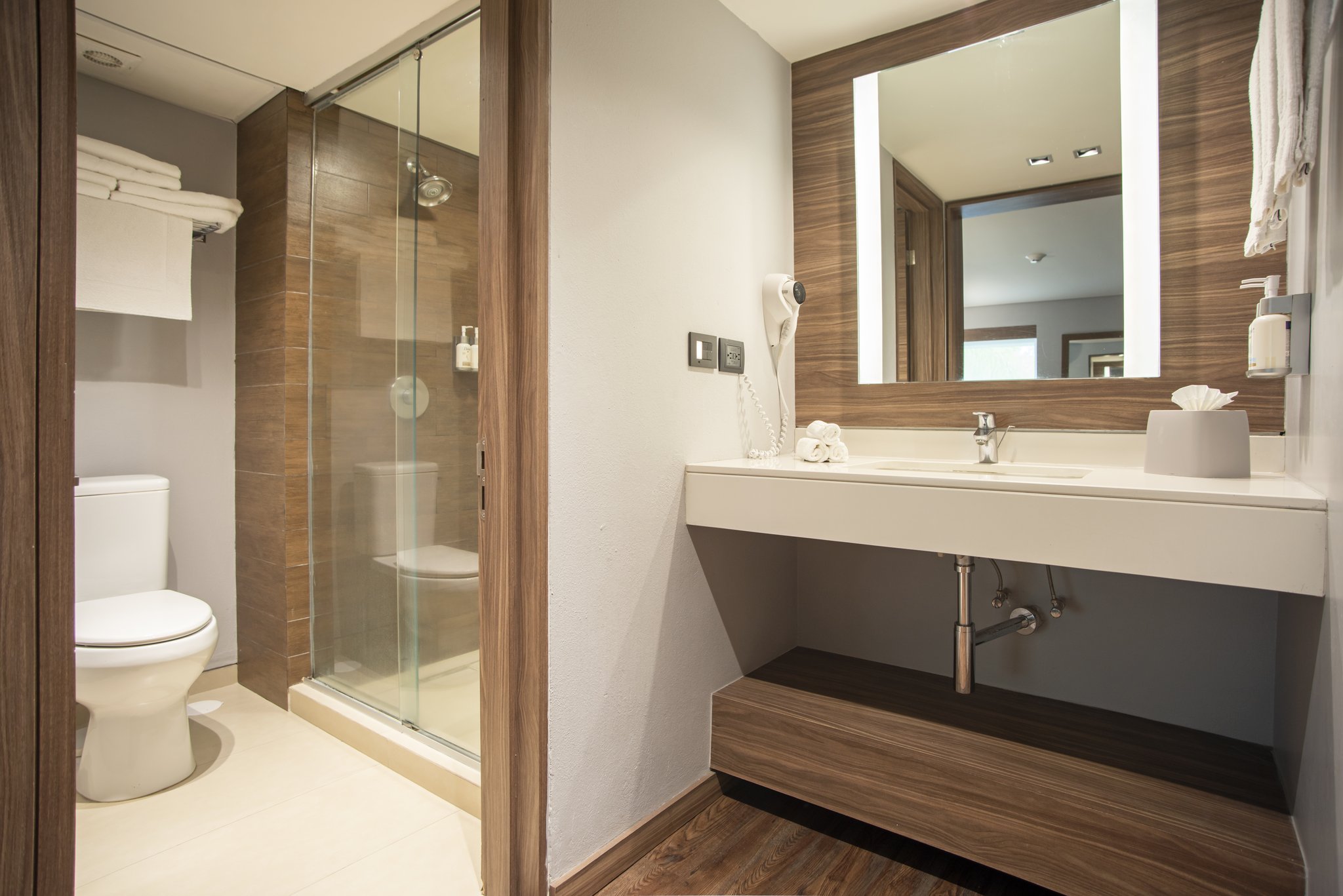 Holiday Inn Express MORELIA - Tap to explore photos