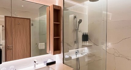 Grand Mercure Kuala Lumpur Bukit Bintang Room Type - Deluxe King Room