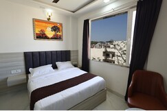 Hotel Finch Grand by Revaantra SS Hospitality