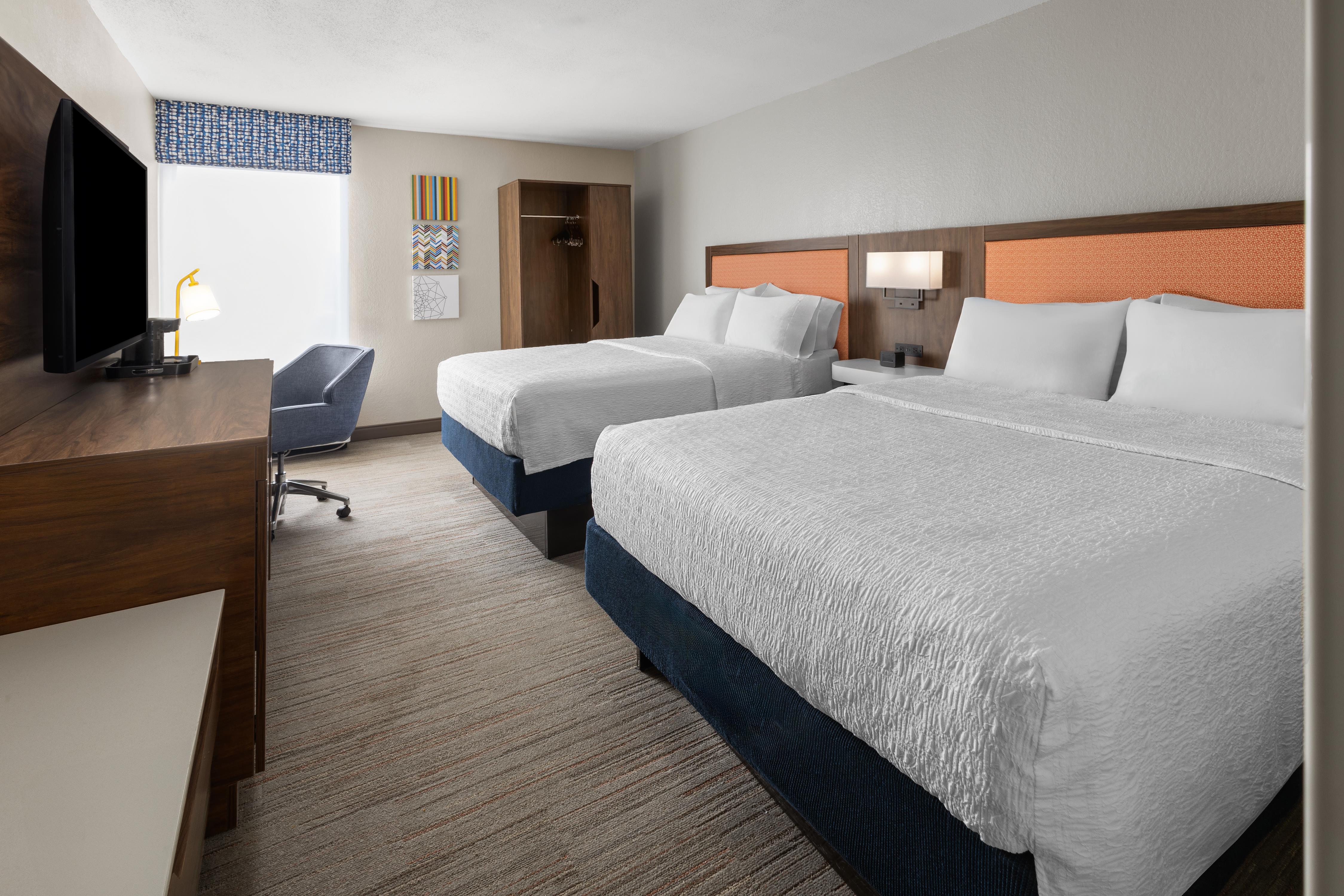 HAMPTON INN SOMERSET PA - Tap to explore photos