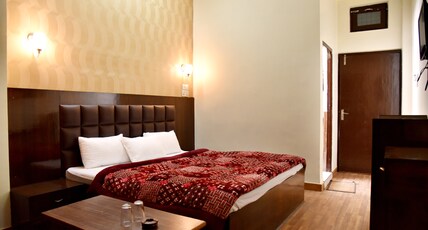 Hotel Ram Near Har ki Pauri Room Type - Deluxe Ac room