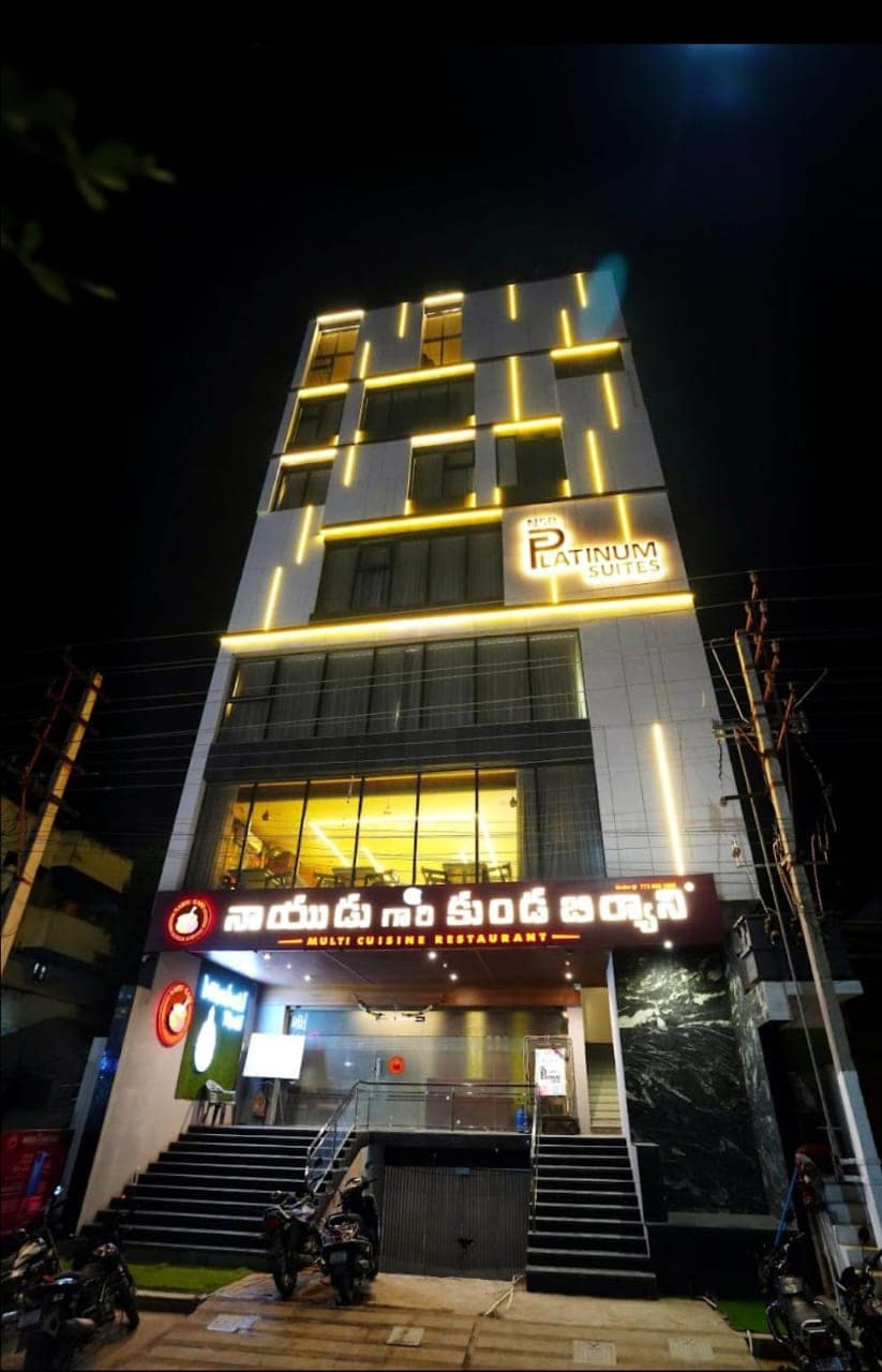 NSR PLATINUM SUITES - Tap to explore photos