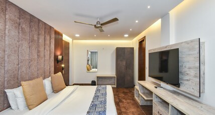 AH Grand Villa - Hotel Near Dalai Lama Temple Room Type - Family Suite with Bunk Bed