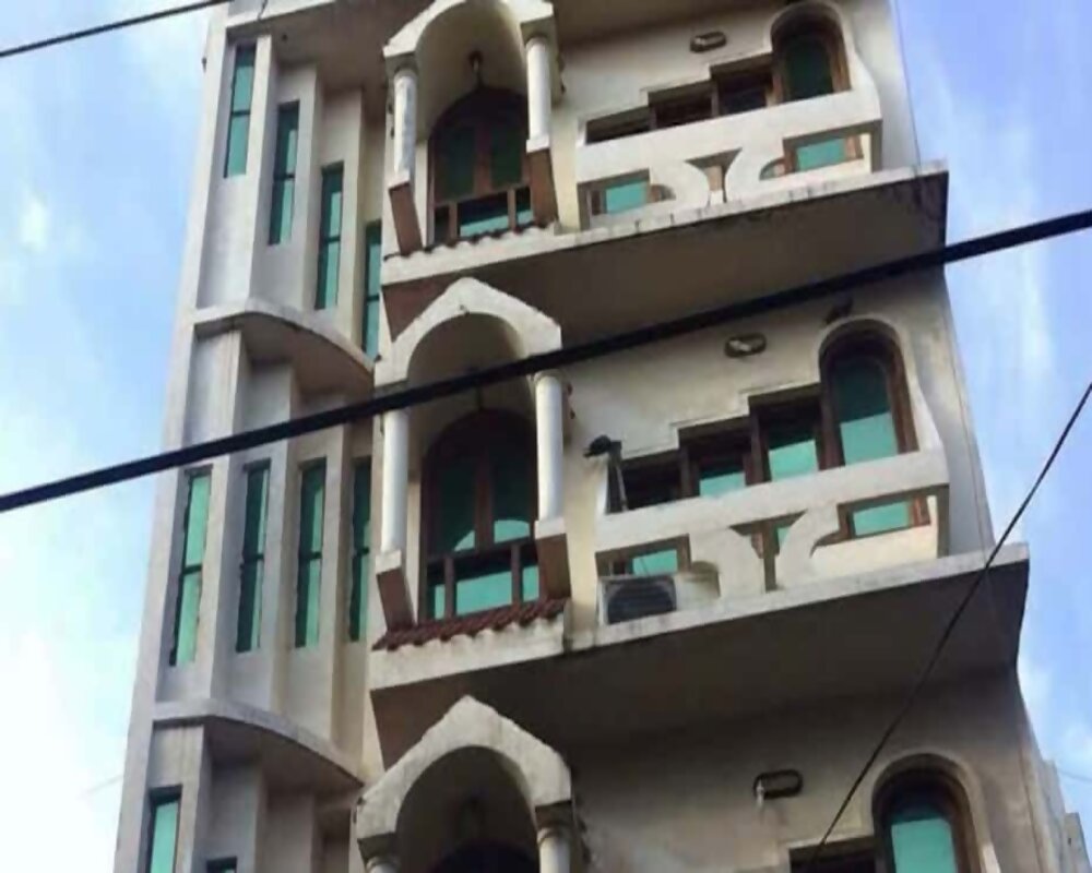 THE BANARAS INN - Tap to explore photos