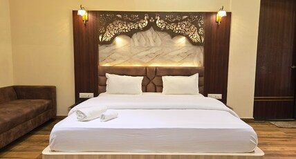 Pink Mahal Resort & Hotel Room Type - Super Deluxe Room