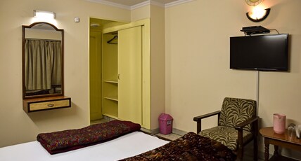 Hotel Sangam Room Type - Deluxe Non A/c Room